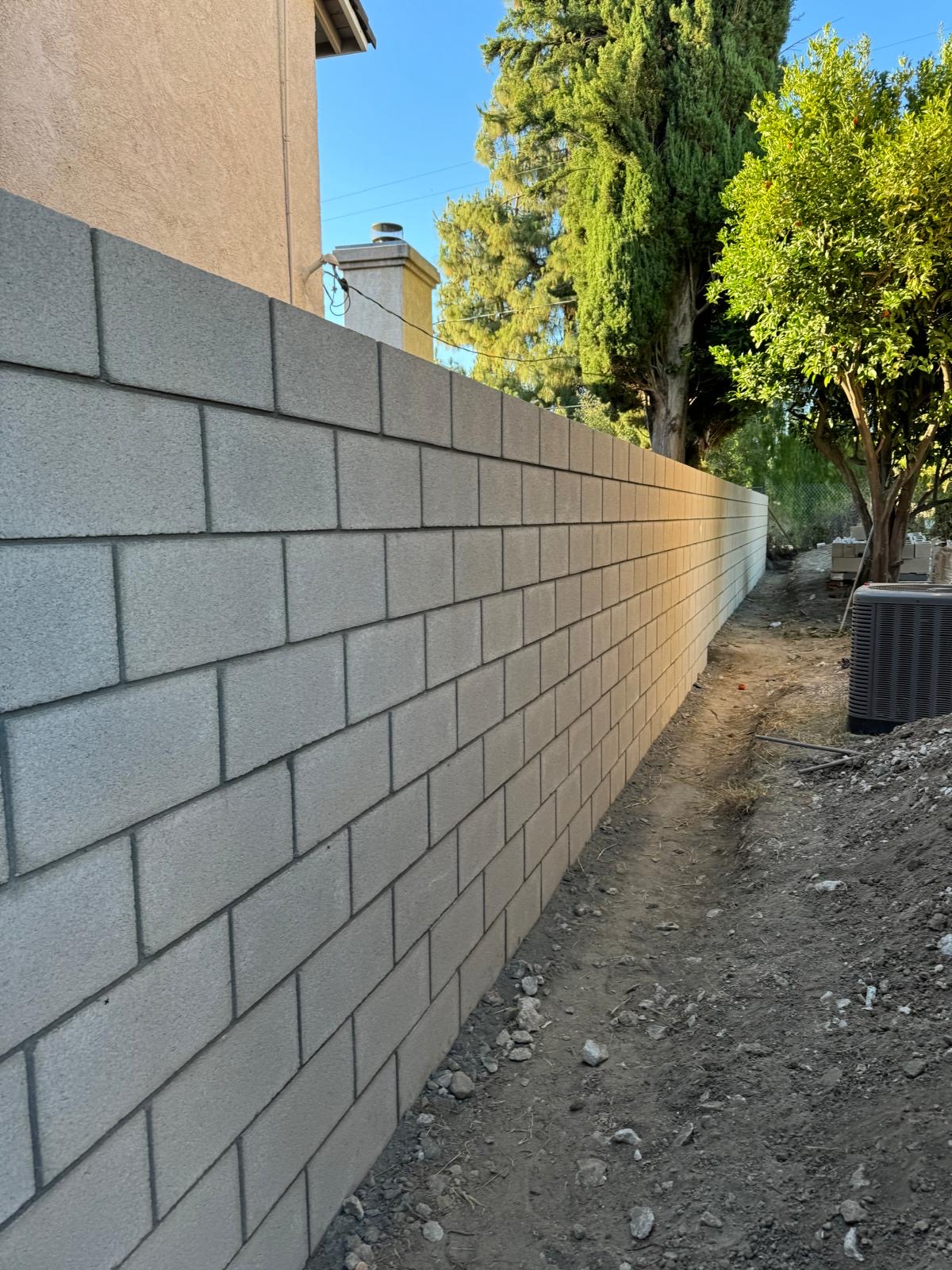 Retaining wall build